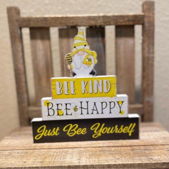 Bee Kind Bee Happy Just Bee Yourself Gnome Wood Sign, Honey Bee Gnome Sign - Picture 9 of 11